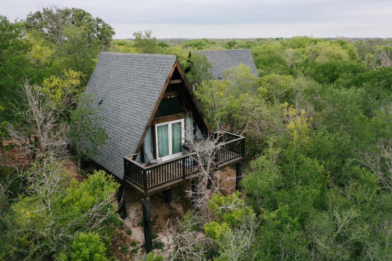Dean's Den: Private Deck W/ Jacuzzi And A View Chalet *