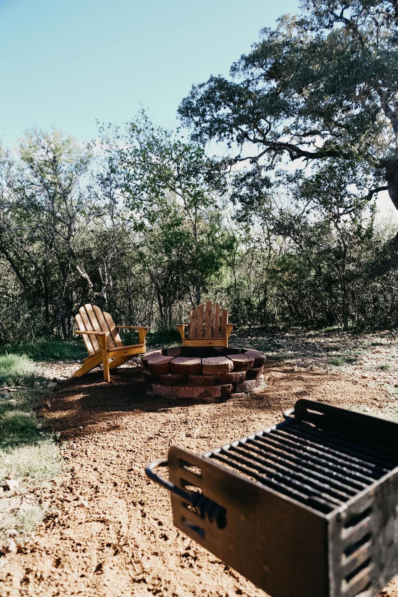 Dean's Den: Private Deck W/ Jacuzzi And A View